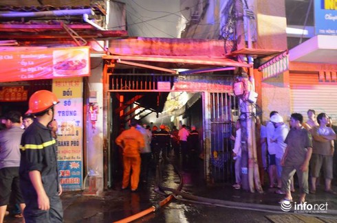 Cháy nhà, bé 4 tháng tuổi bị ngạt khói - ảnh 1