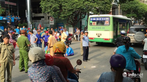 4 vụ tai nạn nghiêm trọng làm 2 người chết, ùn tắc kinh hoàng - ảnh 2