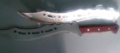 Mâu thuẫn tiền bạc, 3 người bị chém kinh hoàng - ảnh 2