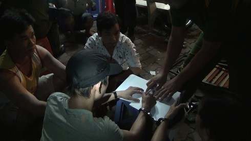 Phá tổ hợp cờ bạc lớn tại TP.HCM - ảnh 1