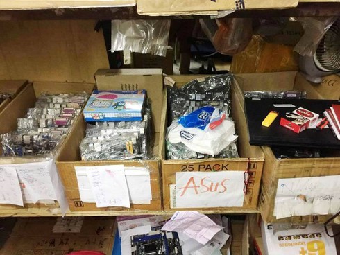 TP.HCM: Triệt phá đường dây nhập lậu thiết bị điện tử “khủng” - ảnh 2