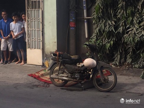 Tai nạn hi hữu: Tử vong khi mang thùng phi đi hàn - ảnh 1