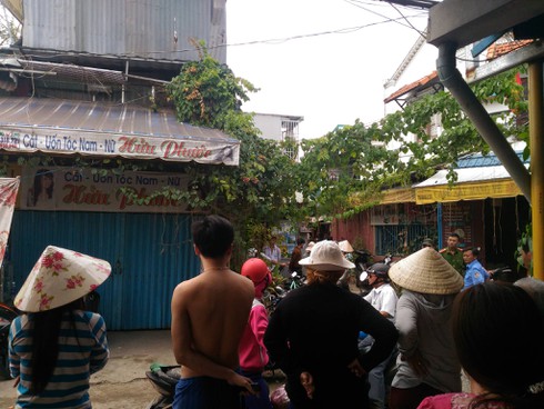 TP.HCM: Bàng hoàng phát hiện 2 vợ chồng tử vong, con gái nguy kịch ở trong nhà - ảnh 1