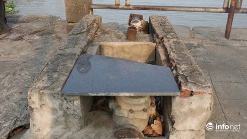 TP.HCM: Công viên bến Bạch Đằng xuống cấp trầm trọng - ảnh 8