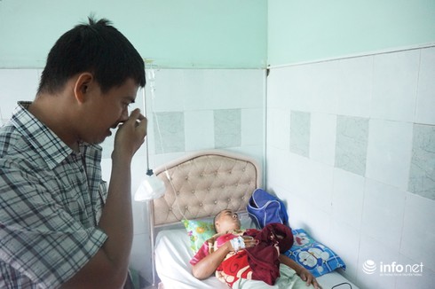 Tài xế GrabBike bị đâm nhiều nhát trọng thương - ảnh 1