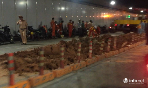 Xe tải lật, hầm Thủ Thiêm bị phong tỏa nhiều giờ - ảnh 3
