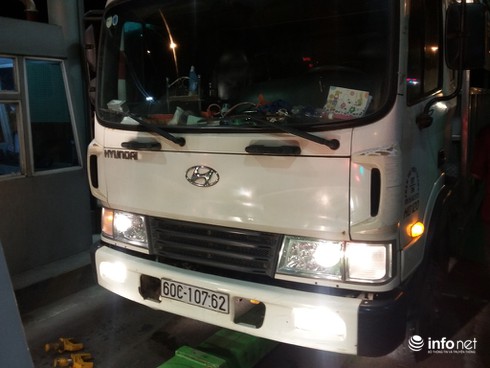 Cảnh sát giao thông bị ôtô tải tông chết tại Trạm thu phí cầu Đồng Nai - ảnh 3