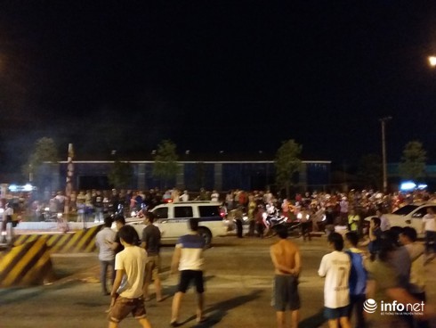 Cảnh sát giao thông bị ôtô tải tông chết tại Trạm thu phí cầu Đồng Nai - ảnh 2