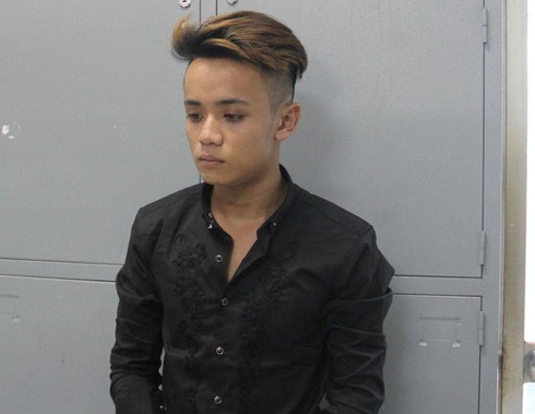 Nam thanh niên đâm tử vong chủ quán bar phố Tây ra đầu thú - ảnh 1