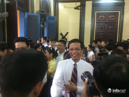 Phản ứng trái chiều của 2 bên luật sư sau khi Phương Nga được tại ngoại - ảnh 1