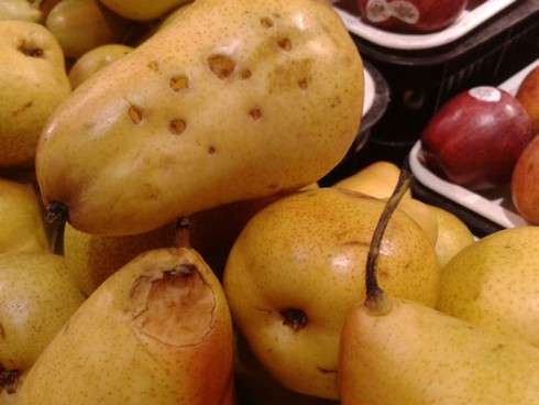 Sản phẩm gây phản cảm, chướng mắt tại BigC - ảnh 2