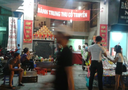 Nghịch cảnh bánh Trung thu ế chưa từng, đồ chơi mang thúng hốt bạc - ảnh 3