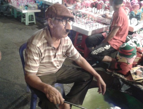 Nghịch cảnh bánh Trung thu ế chưa từng, đồ chơi mang thúng hốt bạc - ảnh 16