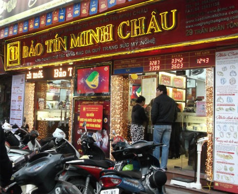 Giá vàng giảm sốc, khách hờ hững thăm dò - ảnh 7