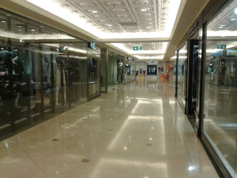 Các trung tâm thương mại lớn nhất Hà Nội bây giờ ra sao? - ảnh 4