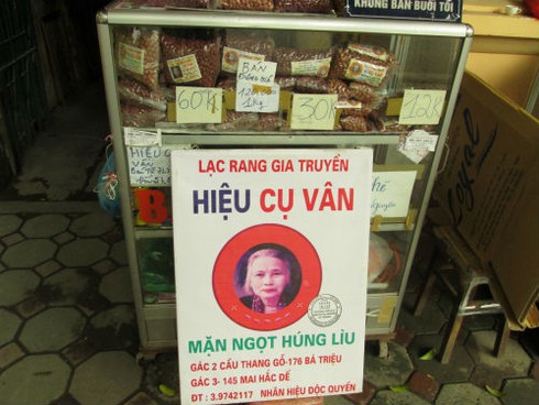 Hà Nội: Đi tìm lạc rang húng lìu