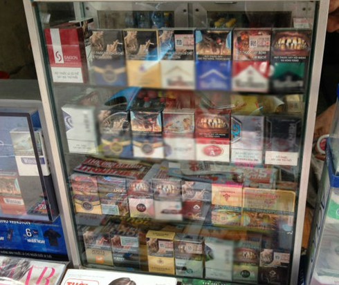 Xuất hiện thuốc lá né cảnh báo, bán giá đắt gấp rưỡi - ảnh 1