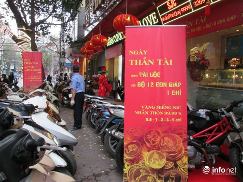 Tranh nhau đặt cọc,