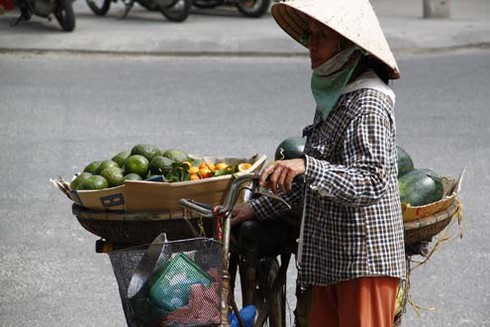 GDP bình quân đầu người Việt Nam đạt hơn 2100 USD - ảnh 1