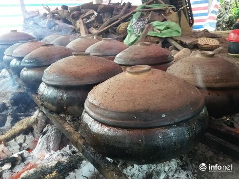 Cá kho làng Vũ Đại “sốt sình sịch” trước Tết - ảnh 1