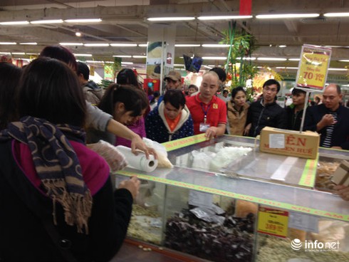 Ngày cuối năm, người dân