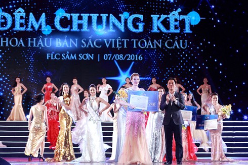 Trần Thị Thu Ngân đăng quang Hoa hậu bản sắc Việt toàn cầu 2016 - ảnh 2