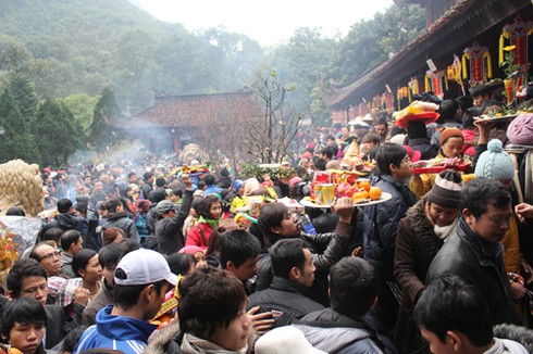 Bộ Công Thương kỷ luật giám đốc đi lễ chùa trong giờ làm việc - ảnh 1