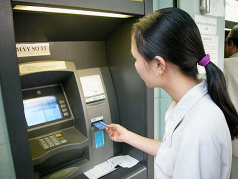 ATM ngừng hoạt động ban đêm, Ngân hàng Nhà nước yêu cầu chấn chỉnh - ảnh 1