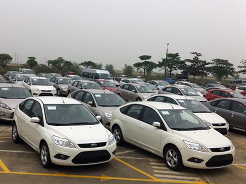 Có thể giảm phí trước bạ ô tô xuống 10% từ 15/3 - ảnh 1