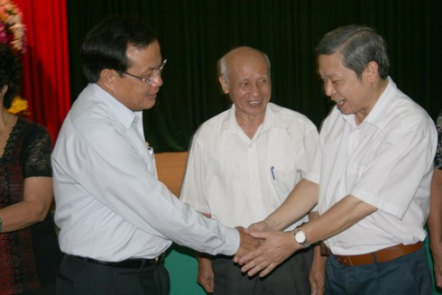 Bí thư HN: “Phải bỏ tiền chi việc nọ việc kia bức xúc lắm” - ảnh 3