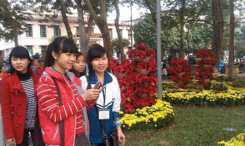 “Trái tim” Hà Nội rộn ràng nhịp Tết - ảnh 11