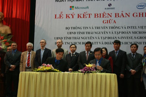 Bộ TT&TT ký biên bản ghi nhớ với UBND tỉnh Thái Nguyên - ảnh 1