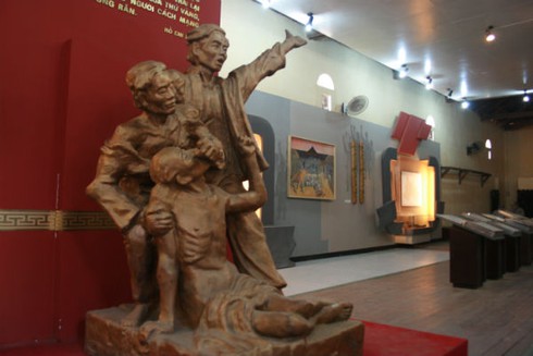 Rùng mình vào nơi “tù nhân chết nhanh nhất không cần đánh đập” - ảnh 13