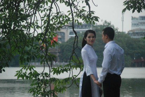 Vẻ đẹp Hà Nội thanh bình đón mừng sinh nhật Bác! - ảnh 1