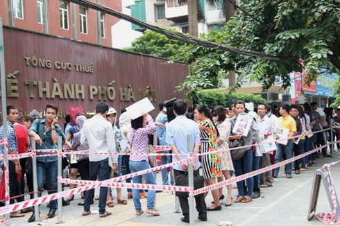 Hà Nội giảm biên chế: Giải thể nhiều đơn vị, 'trảm' lao động hợp đồng - ảnh 1