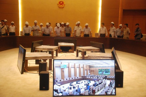 Bộ trưởng TT&TT kiểm tra hệ thống âm thanh, truyền hình Nhà Quốc hội - ảnh 10