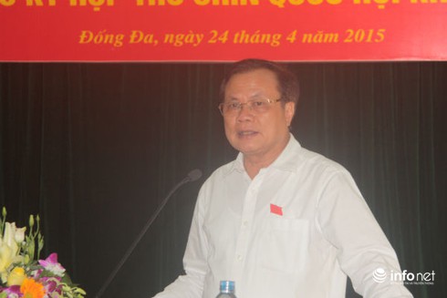 Bí thư Thành ủy Hà Nội: Trèo rào vào công viên làm mất hình ảnh thủ đô - ảnh 1