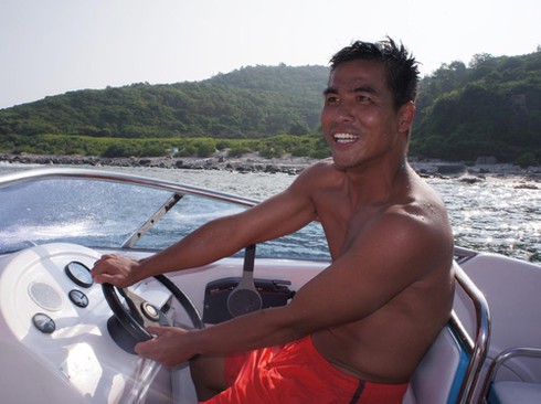 ĐT Việt Nam hào hứng lặn biển ngắm san hô