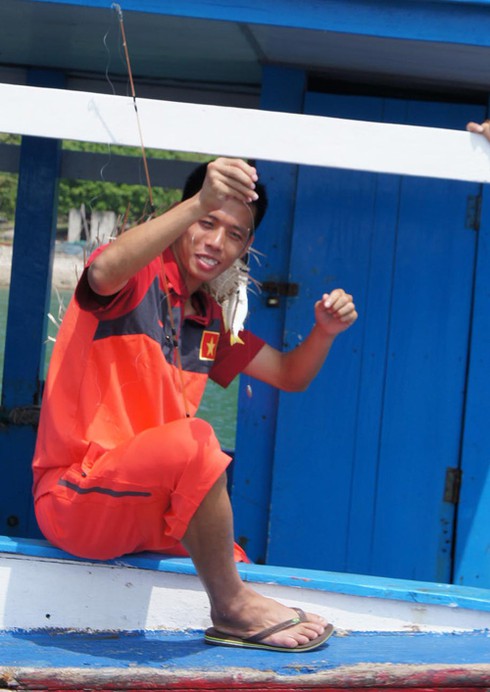 ĐT Việt Nam hào hứng lặn biển ngắm san hô