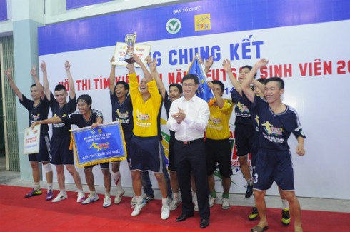Kết thúc VCK tìm kiếm tài năng Futsal sinh viên 2012