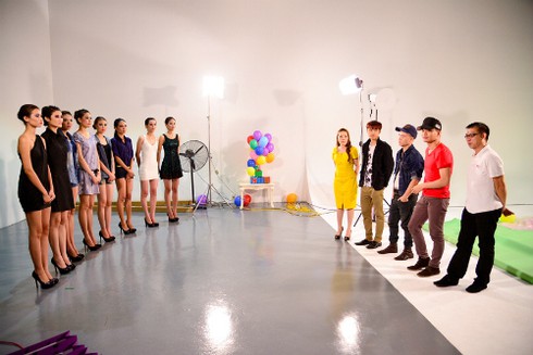 Vietnam's Next Top Model quyến rũ với trang phục nội y