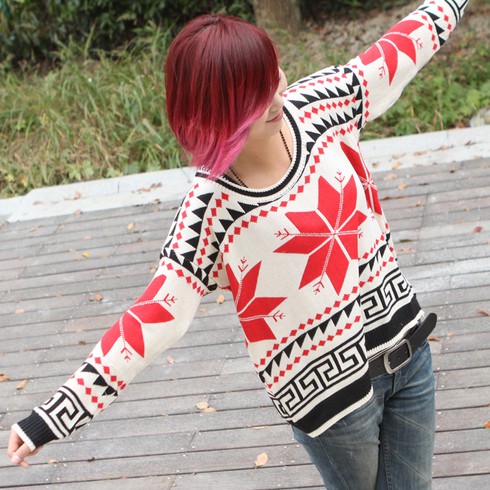 Áo len họa tiết cho mùa Noel ấm áp - ảnh 2