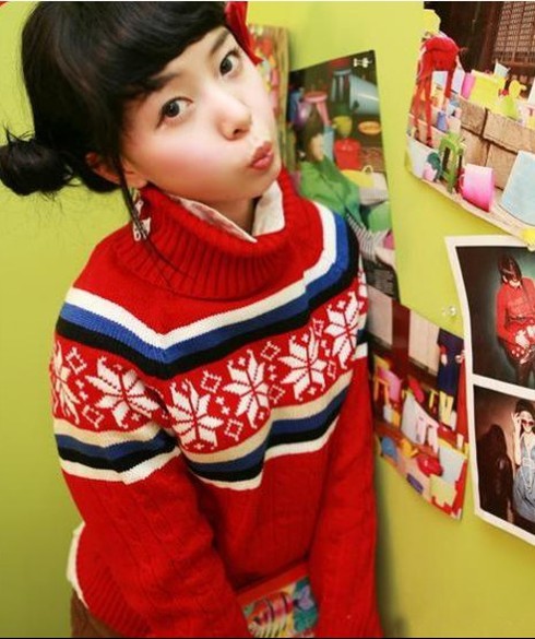 Áo len họa tiết cho mùa Noel ấm áp - ảnh 14