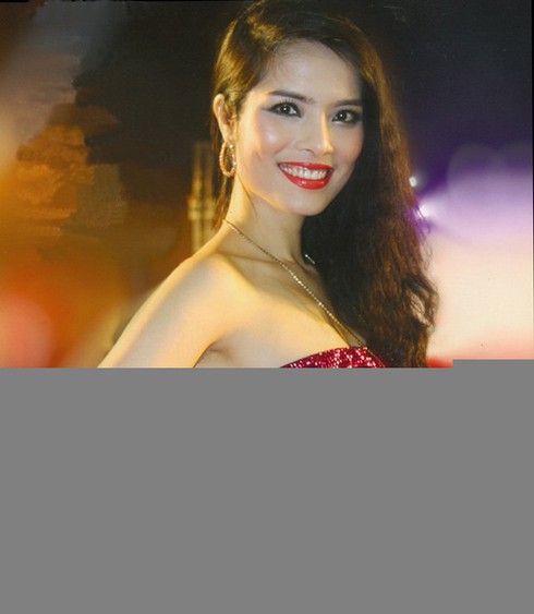 Kiều Thanh: Vượt định kiến, nuôi con một mình - ảnh 1