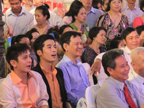 Vui hội “Tung hàng Tết” cùng Đại sứ hàng Việt - ảnh 2