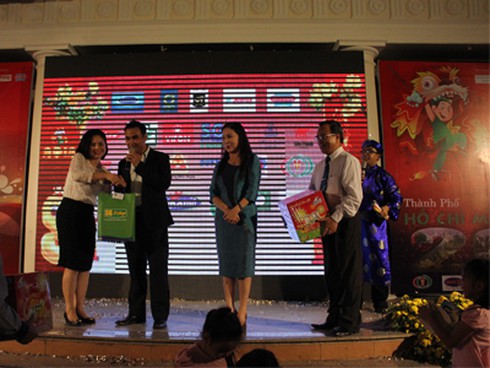 Vui hội “Tung hàng Tết” cùng Đại sứ hàng Việt - ảnh 4