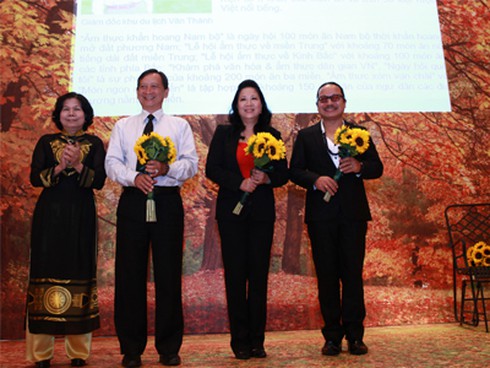 Thêm ba đại sứ hàng Việt mới - ảnh 1