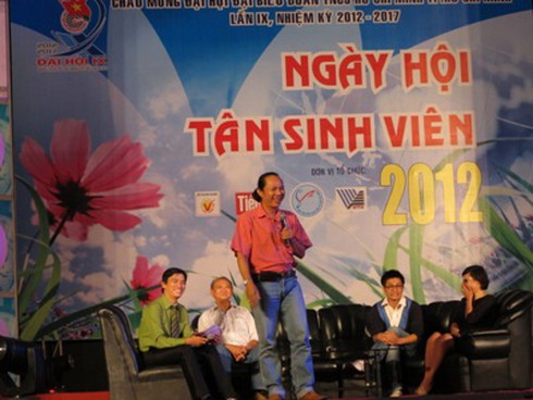 Truyền lửa tình yêu hàng Việt cho sinh viên - ảnh 3