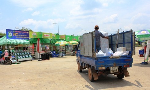 Khẳng định uy tín hàng Việt ở phiên chợ - ảnh 1