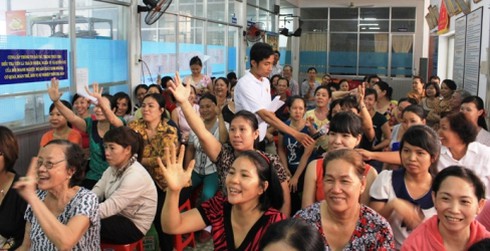 Tiểu thương bỏ ăn trưa để học cách bán hàng - ảnh 1